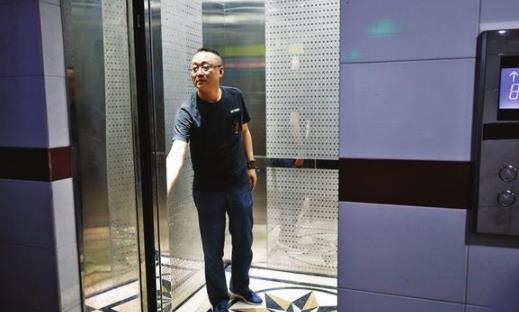 小區(qū)電梯多久檢修一次 電梯壞了物業(yè)遲遲不修如何投訴