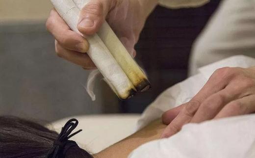 冬天可以做全身艾灸嗎 為什么越艾灸肚子越感覺(jué)涼