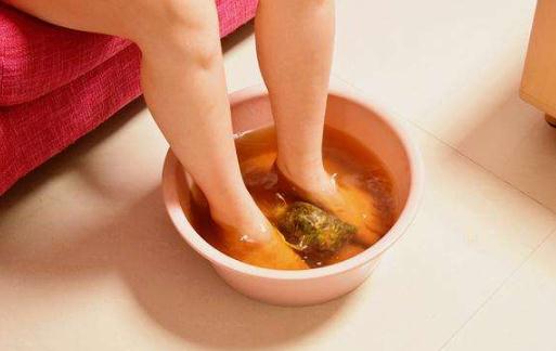 艾葉泡腳可以每天泡嗎 艾葉泡腳一般多長時間最好