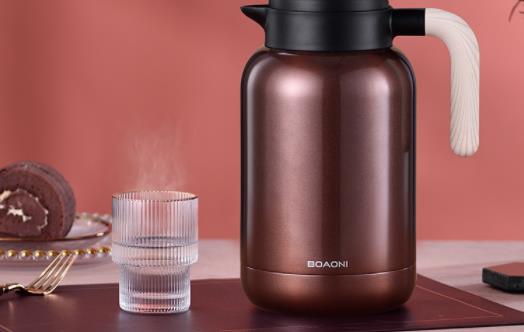 電熱水壺家用的功率是多少瓦 新買的電水壺有塑料味怎么去除