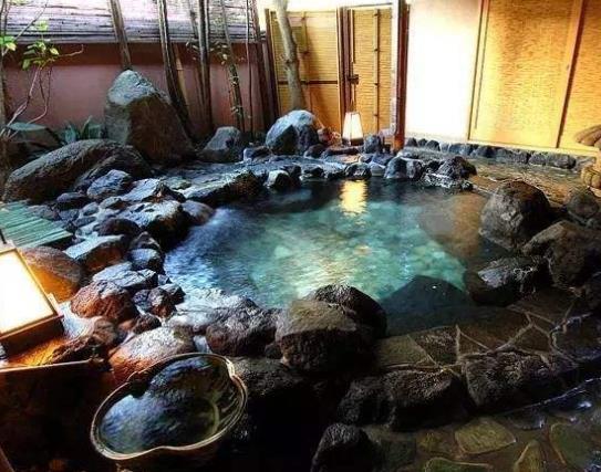 溫泉一個(gè)月可以泡幾次?男性泡溫泉對(duì)睪丸有好處嗎