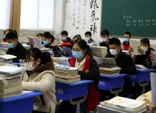 保送生可以提前上大學(xué)嗎?保送的不能選擇專業(yè)嗎