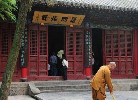 為什么沒結(jié)婚的情侶不要拜佛?去寺廟后不想哭了是什么原因