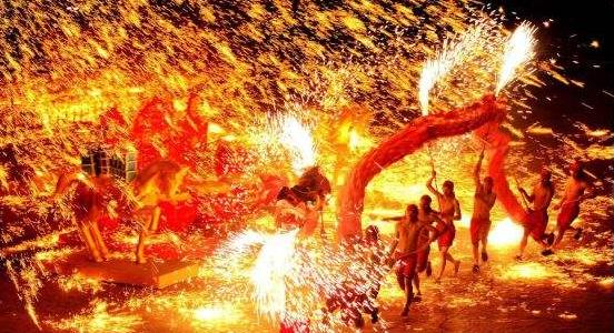 重慶春節(jié)習(xí)俗:關(guān)于重慶過春節(jié)的節(jié)日習(xí)俗