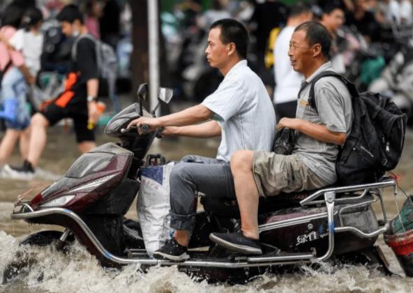電動(dòng)車(chē)泡水了是不是就報(bào)廢了?電動(dòng)車(chē)泡水了怎么辦