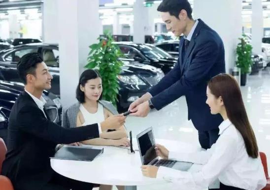 國(guó)慶節(jié)賣(mài)車(chē)險(xiǎn)的休息嗎?國(guó)慶節(jié)買(mǎi)車(chē)可以貸款嗎?