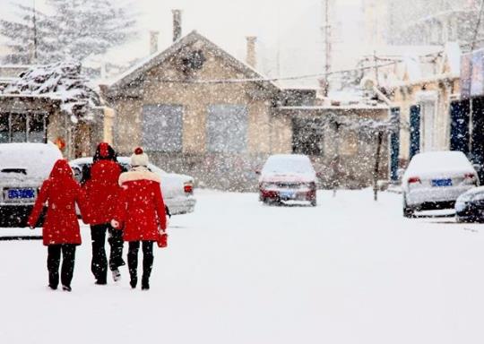 下雪天如何踩剎車?下雪天怎么開車?