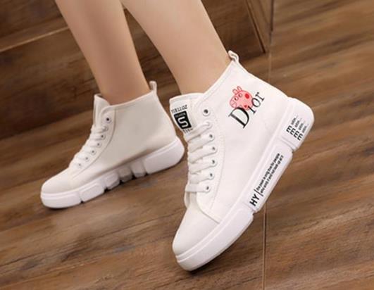 板鞋如何系鞋帶又好看又舒服?板鞋能用吹風(fēng)機(jī)吹嗎?