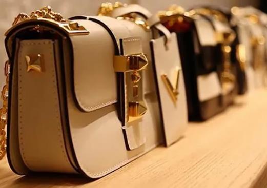 哪里買奢侈品包包便宜?奢侈品可以去專柜免費(fèi)護(hù)理嗎