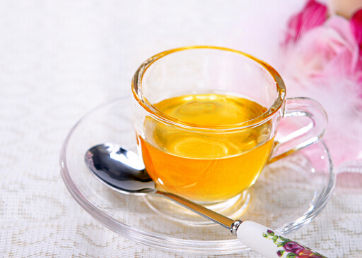 空腹喝蜂蜜對(duì)健康的影響-空腹喝蜂蜜的注意事項(xiàng)