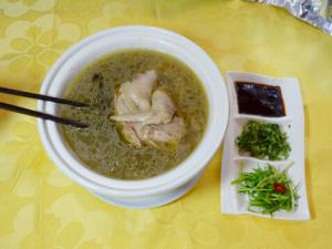 喝雞湯進(jìn)補(bǔ)？有的人不適合喝雞湯