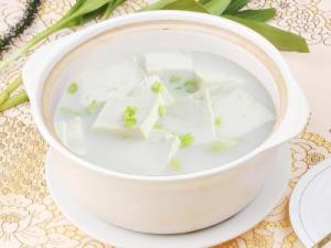 豆腐和什么一起吃好？豆腐不能和什么一起吃