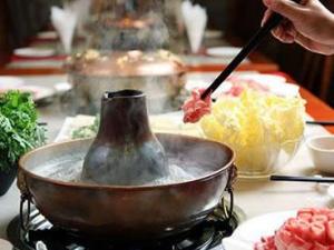 食物趁熱吃好嗎？寒冬進(jìn)食過熱易損害口腔健康