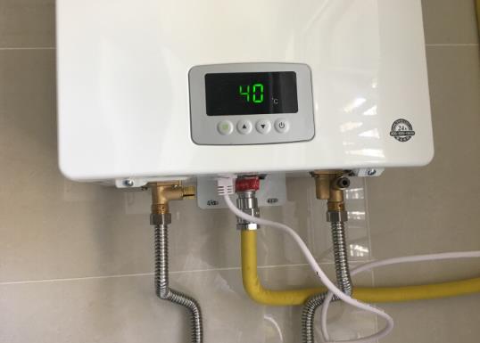 燃氣熱水器打火有煤氣味怎么辦?燃氣熱水器安全嗎