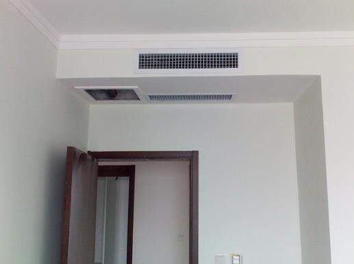 中央空調(diào)出風(fēng)口為什么會有水?中央空調(diào)清洗過濾網(wǎng)的方法