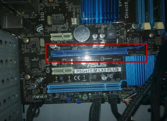 win10不小心禁用了顯卡黑屏好恢復(fù)嗎?主機(jī)顯卡是什么樣子的圖片