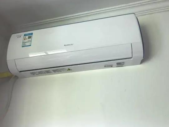 空調(diào)主機(jī)的聲音有多少分貝?空調(diào)室外機(jī)結(jié)冰是什么情況