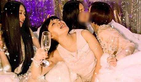 《小時代》奢靡華麗難掩空洞,過于物質(zhì)被批低俗
