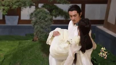 電視劇明星公主抱鏡頭怎樣拍的