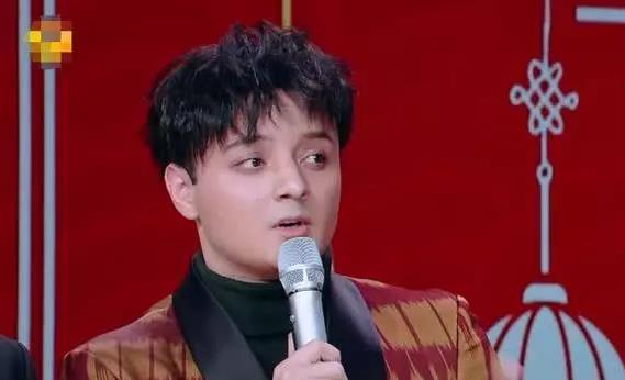 禿然長(zhǎng)大是什么意思?童星阿爾法19歲謝頂21歲植發(fā)成功分享經(jīng)歷