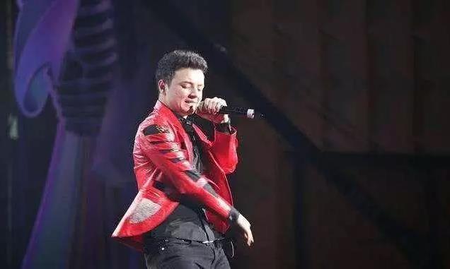 禿然長(zhǎng)大是什么意思?童星阿爾法19歲謝頂21歲植發(fā)成功分享經(jīng)歷