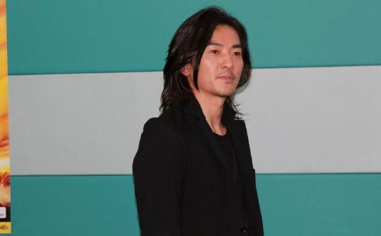 鄭伊健個人資料簡介 鄭伊健圖片 鄭伊健演過的電視劇