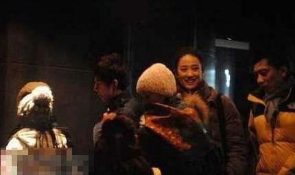 何炅結(jié)婚了嗎?湖南衛(wèi)視主持人何炅與妻子王菁情史曝光