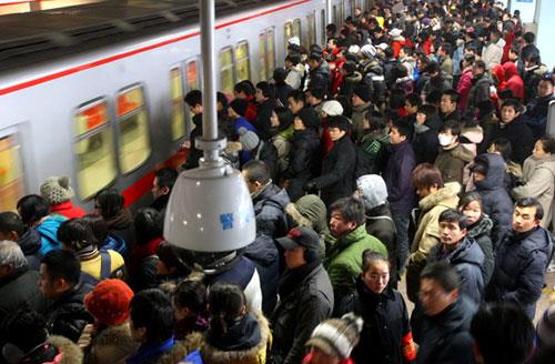 地鐵出現(xiàn)事故如何自救？地鐵安全自救必備知識(shí)大全
