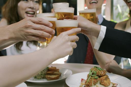 為什么一喝啤酒就拉肚子？喝啤酒拉肚子怎么辦