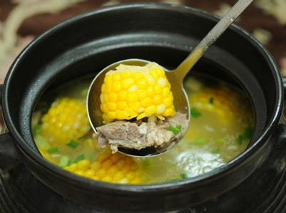 用什么鍋煲湯最好？煲湯用什么鍋 