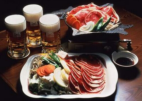 食用哪些食物可能致癌？致癌的食物揭秘