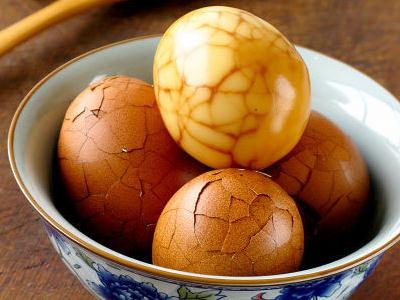 經(jīng)常吃茶葉蛋好嗎？茶葉蛋有營(yíng)養(yǎng)嗎？雞蛋用茶葉煮好嗎