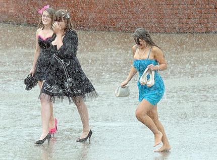 淋雨時要如何預(yù)防感冒？淋雨后吃什么能預(yù)防感冒