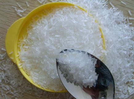 味精吃多了會(huì)怎么樣？過(guò)量食用味精的危害有哪些