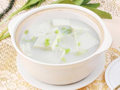 豆腐和什么一起吃好？豆腐不能和什么一起吃