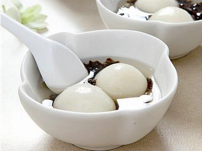 元宵節(jié)哪些人不宜吃湯圓？吃湯圓的注意事項(xiàng)