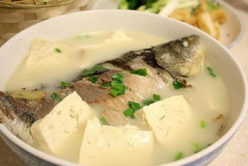喝鯽魚湯有什么功效？鯽魚的營(yíng)養(yǎng)價(jià)值