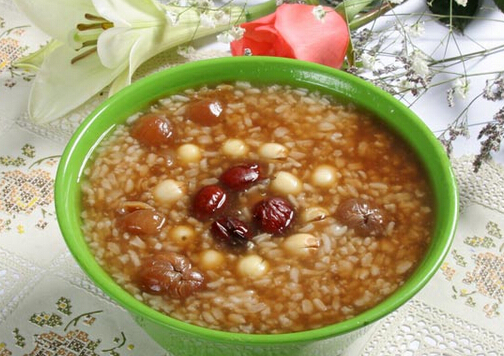 孕婦吃什么對(duì)胎兒頭腦發(fā)育好？