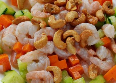 腰果的營養(yǎng)價值、功效與作用、食用禁忌、食用方法