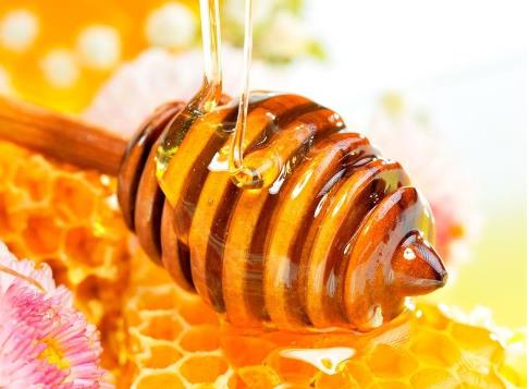女性經(jīng)期喝蜂蜜水好嗎？經(jīng)期能不能喝蜂蜜水