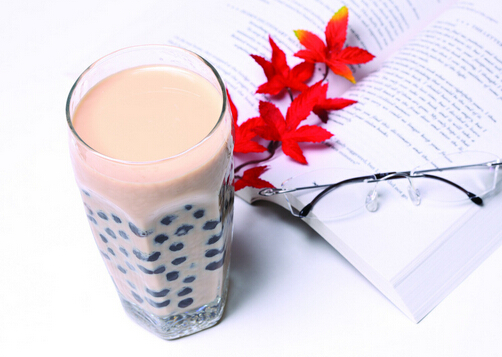 喝奶茶有啥危害？男性少喝珍珠奶茶