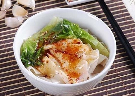 油潑面的營養(yǎng)價值-油潑面的做法及配料