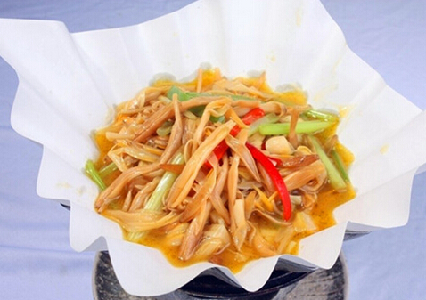 黑木耳炒黃花菜的做法-黑木耳炒黃花菜怎么做？