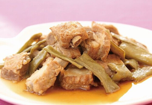 排骨的營養(yǎng)價(jià)值-燉排骨的做法