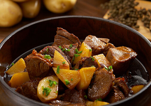 牛肉燉土豆的做法-牛肉燉土豆怎么做？