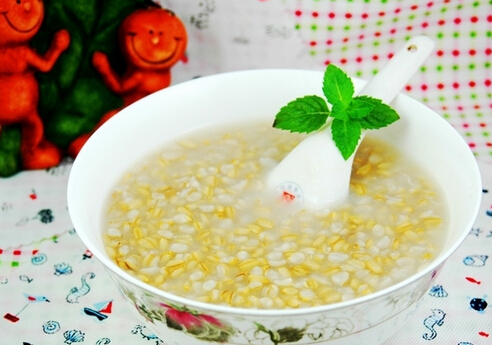 怎么煮粥才不粘鍋？燕麥黑米粥的做法