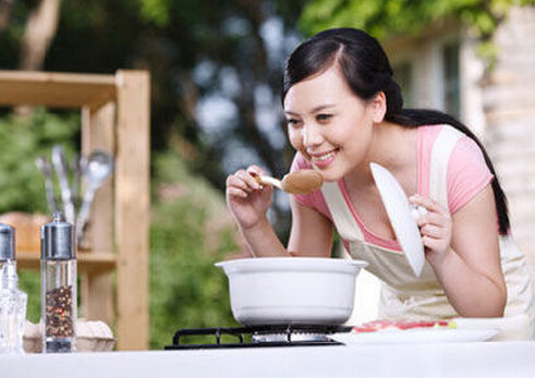 炒前腌制牛肉時(shí)加點(diǎn)糖-怎樣炒牛肉才嫩？