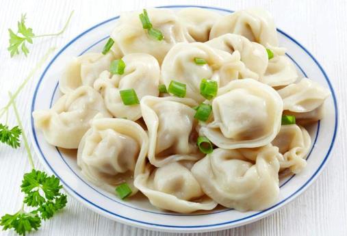 怎樣煮餃子不粘鍋不破皮？煮餃子不破皮的方法