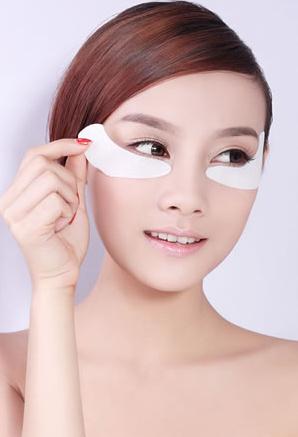 眼部皮膚松弛怎么辦？如何去除眼部細(xì)紋？眼部保養(yǎng)的重要性