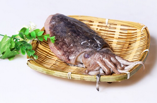 哺乳期吃墨魚有什么好處？吃墨魚的做法